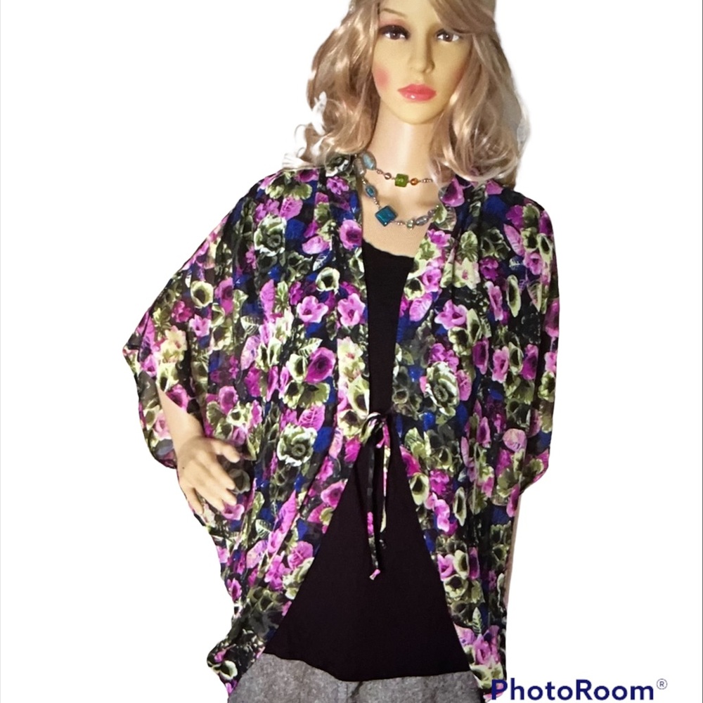 NWT ATTENTION SWIMWEAR Women's size Large cover up